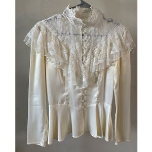 VINTAGE “Jessica McClintock Gunne Sax” Ivory Lace Peplum Button Up Blouse